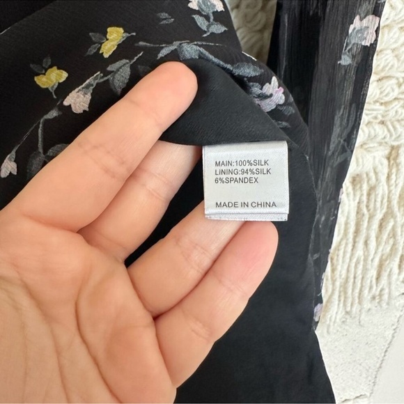 St John Floral Blouse - Picture 6 of 6